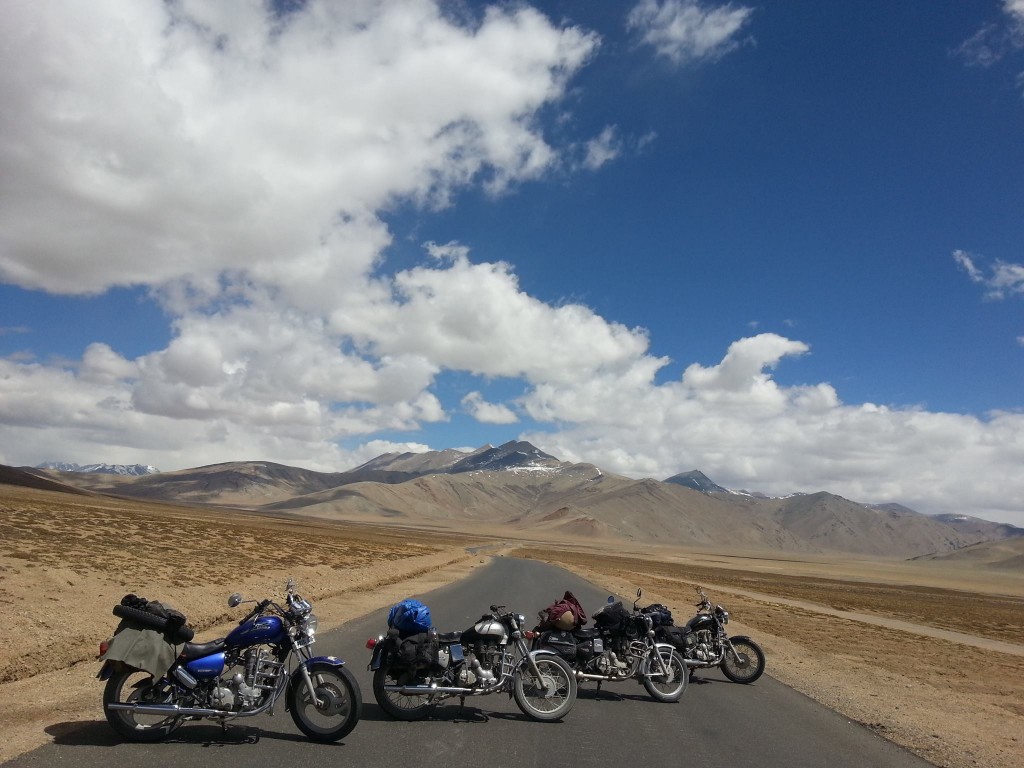 Paradise Trails for Bikers In India. Get Ready with your Gears